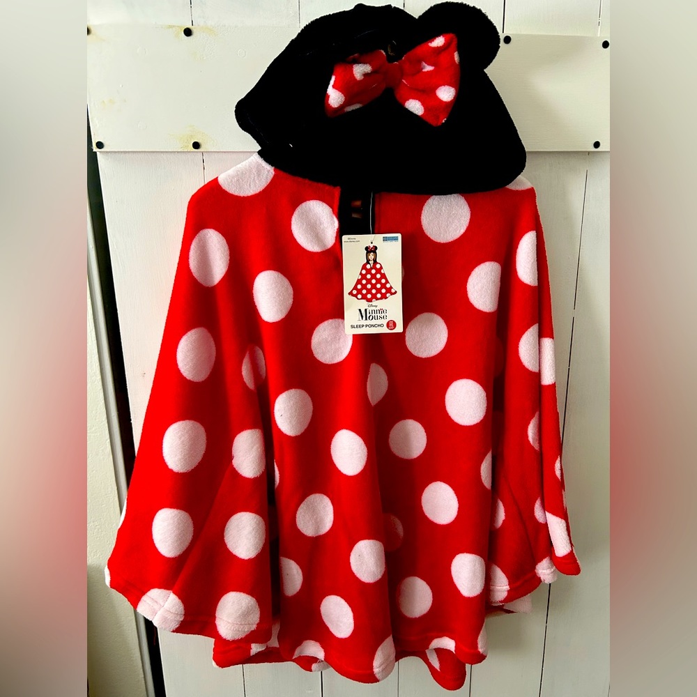 Brand new Minnie Mouse sleep poncho - with tags.
